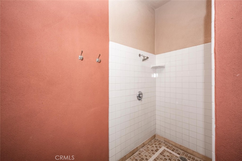 https://media.crmls.org/medias/864f58cd-0b23-4317-83f6-b8670595e819.jpg?preset=X-Large
