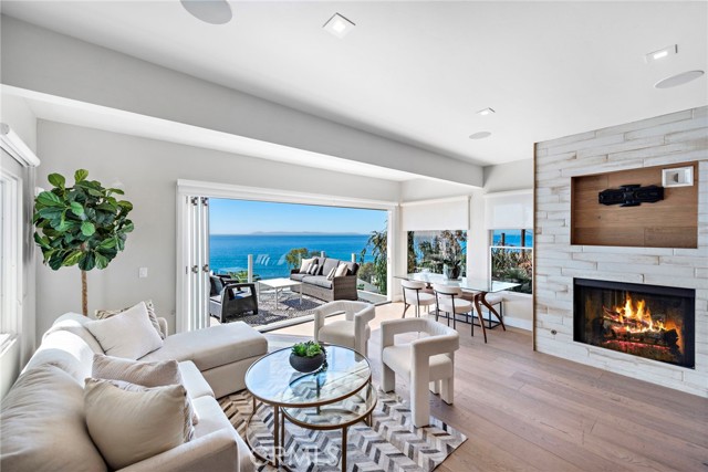 Fold away Doors, Ocean Views, Main Level Open Concept Living