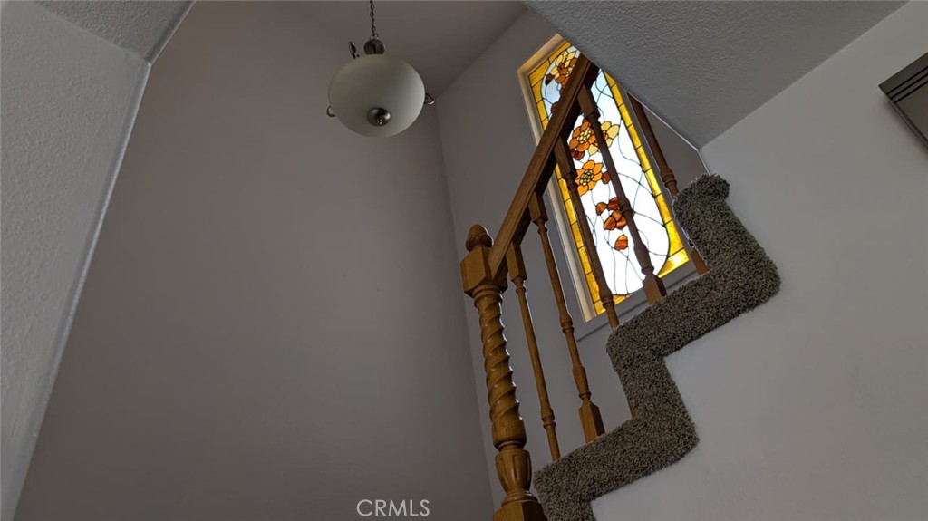 https://media.crmls.org/medias/86501a23-ce2e-4296-a90c-0d670b357d50.jpg?preset=X-Large