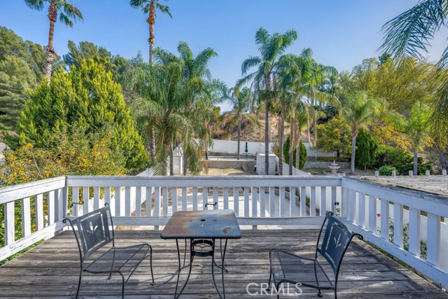 Detail Gallery Image 25 of 37 For 29322 Gary Dr, Canyon Country,  CA 91387 - 4 Beds | 2/1 Baths