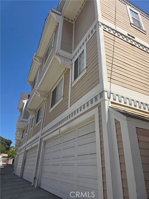 Front Image Thumbnail for CRDW26185700
