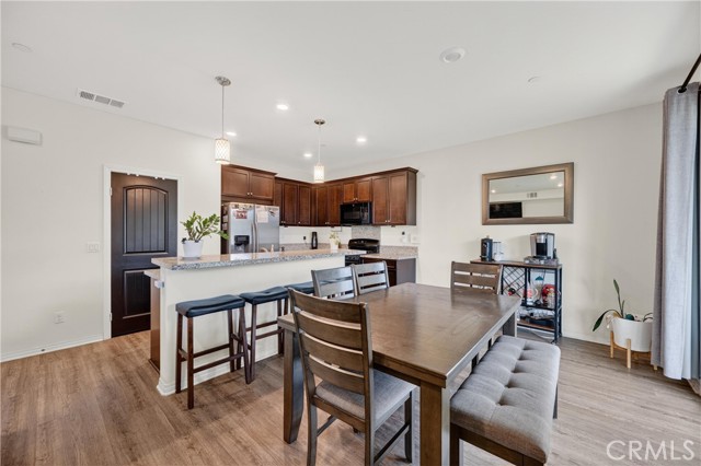 17689 Cornsilk Lane, San Bernardino CA: https://media.crmls.org/medias/8652a229-f44c-4ec0-9b91-c09a1eb6247b.jpg