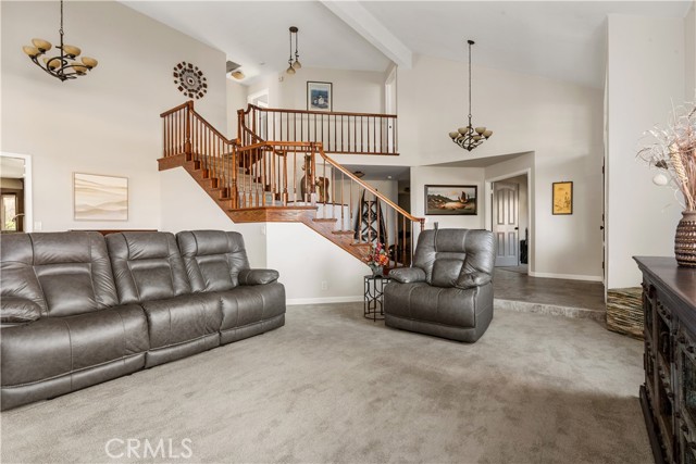 Detail Gallery Image 19 of 51 For 346 Vista De Oro, Hollister,  CA 95023 - 4 Beds | 3/1 Baths