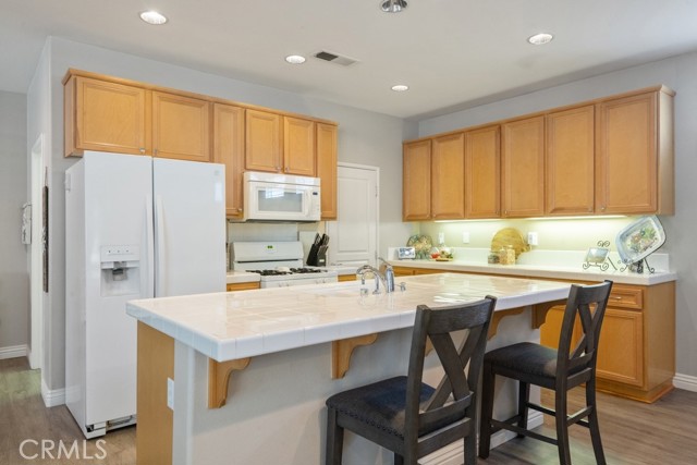 1564 Four Seasons Circle, Beaumont CA: https://media.crmls.org/medias/8652d928-513c-4ab4-81f7-09d34b670cb6.jpg