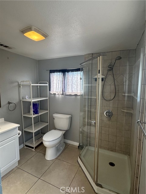 594 Lemon St, Orange CA: https://media.crmls.org/medias/8652e5bc-2e71-4df2-a3e3-e3f36c31a4c3.jpg