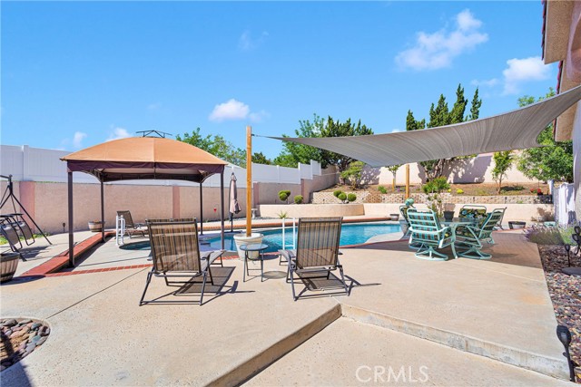 Detail Gallery Image 42 of 62 For 12546 Autumn Leaves Ave, Victorville,  CA 92395 - 5 Beds | 3/1 Baths