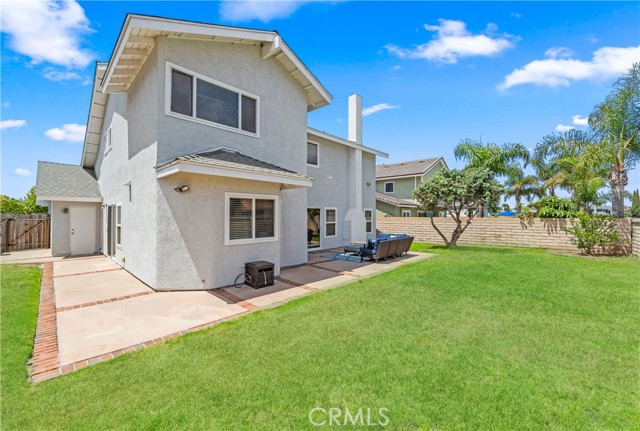 18202 Foss Lane, Huntington Beach CA: https://media.crmls.org/medias/8653571f-5172-4e72-a979-374544c135e1.jpg