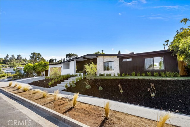 6009 Neddy Avenue, Woodland Hills CA: https://media.crmls.org/medias/8653a1d4-1d05-45f6-910f-46ac18cbaed3.jpg
