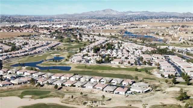 Detail Gallery Image 15 of 67 For 19689 Chicory Ct, Apple Valley,  CA 92308 - 4 Beds | 3 Baths