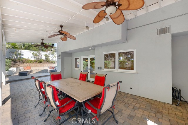 17232 Quesan Place, Encino CA: https://media.crmls.org/medias/8653f8f9-7b1e-446b-bf60-c5696a2c5fac.jpg