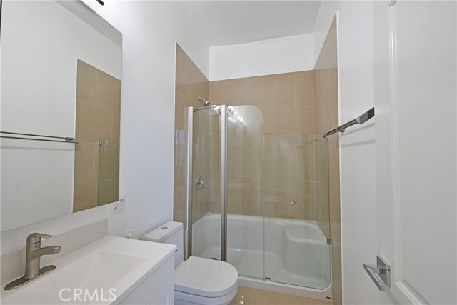 Detail Gallery Image 14 of 16 For 7929 Blackburn Ave, Los Angeles,  CA 90048 - 3 Beds | 2 Baths