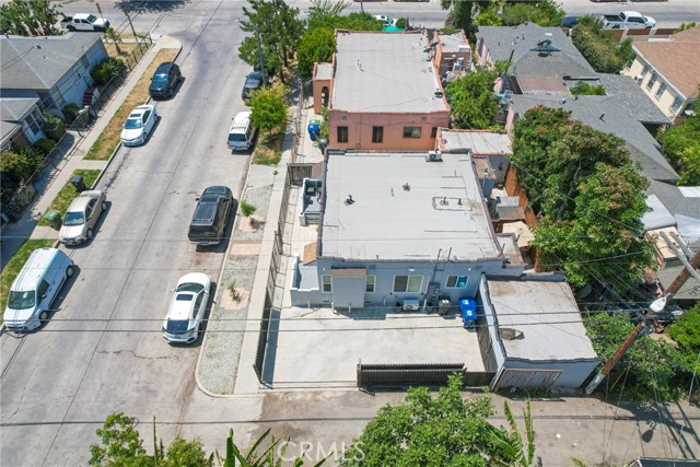 8217 Towne Avenue, Los Angeles CA: https://media.crmls.org/medias/8654d40f-8669-4f09-a282-6865e2d622f4.jpg