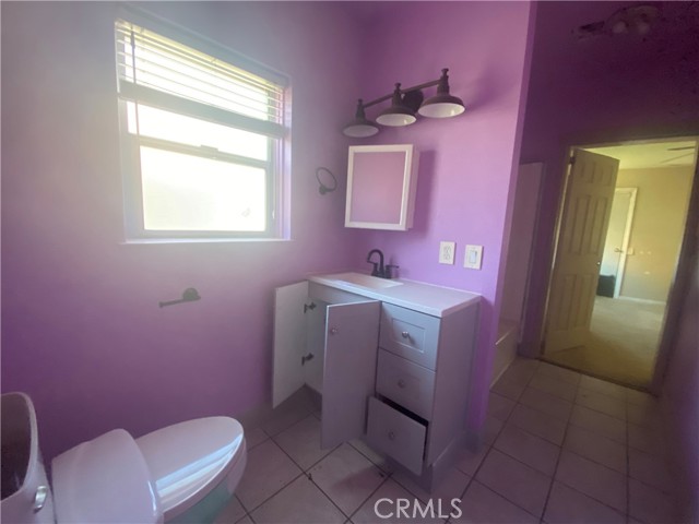 566 1st Street, Upper Lake CA: https://media.crmls.org/medias/8654ec30-def2-41a9-a79a-597e3271dea2.jpg