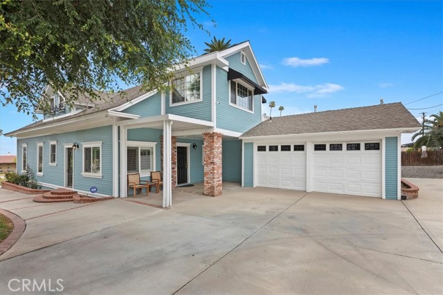 1350 E Chase Drive, Corona CA: https://media.crmls.org/medias/8655344c-f873-4928-8575-cb7cf2b05d79.jpg