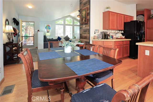 Detail Gallery Image 22 of 52 For 628 Los Angeles Ave, Sugarloaf,  CA 92386 - 3 Beds | 2 Baths