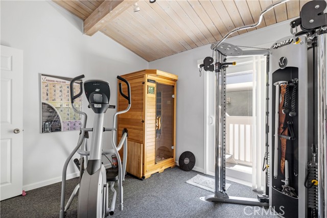 319 26th Place, Manhattan Beach, California 90266, 3 Bedrooms Bedrooms, ,2 BathroomsBathrooms,Residential,Sold,26th,SB22115573