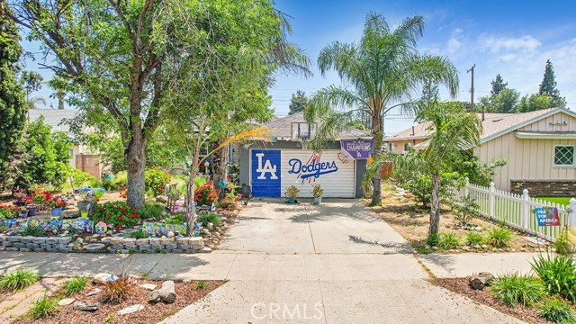 Detail Gallery Image 1 of 8 For 15842 Lahey St, Granada Hills,  CA 91344 - 3 Beds | 2 Baths