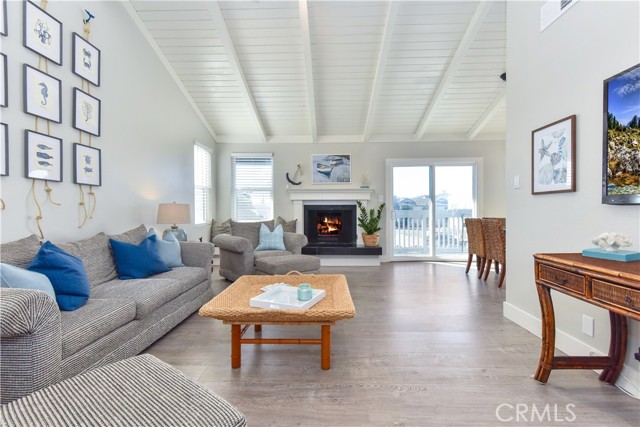 Detail Gallery Image 4 of 75 For 16791 Bayview Dr, Huntington Beach,  CA 92649 - 3 Beds | 3 Baths