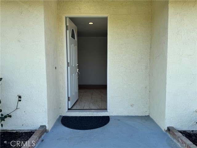 Detail Gallery Image 6 of 41 For 5773 Angela, Jurupa Valley,  CA 92509 - 4 Beds | 2 Baths