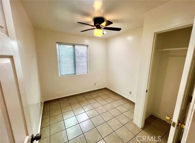 Image 9 of 17 For 2657 Monroe  