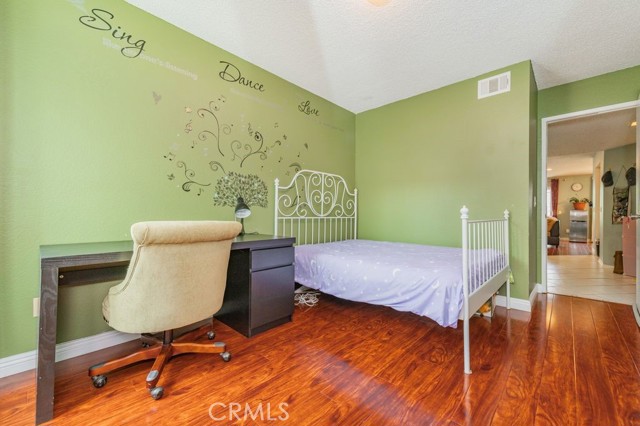 Detail Gallery Image 19 of 20 For 7 Town and Country Rd, Phillips Ranch,  CA 91766 - 2 Beds | 2 Baths