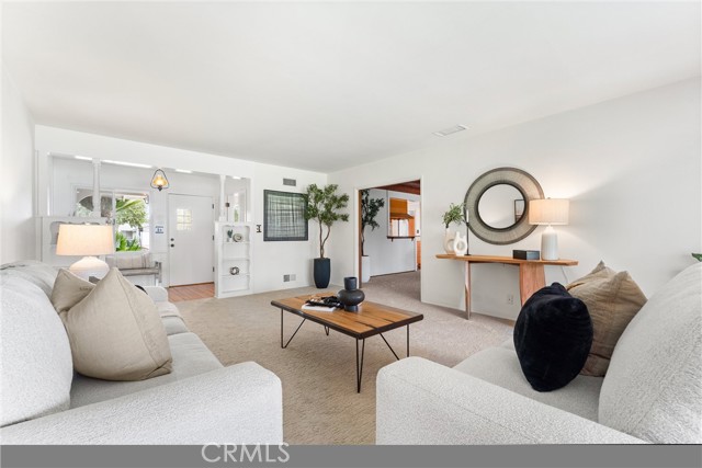 8333 Calmosa Avenue, Whittier CA: https://media.crmls.org/medias/86598260-1608-4e7b-b8a2-cd97105b524c.jpg
