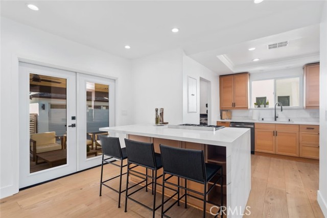 5519 Simpson Avenue, Valley Village CA: https://media.crmls.org/medias/865a5fde-18b5-4382-ad88-3bbccebdbe93.jpg