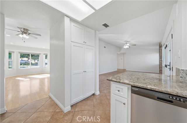 Detail Gallery Image 18 of 45 For 351 Pueblo Rd, Corona,  CA 92882 - 3 Beds | 2 Baths