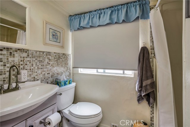 Detail Gallery Image 21 of 32 For 13660 Eastlake Dr, Clearlake,  CA 95422 - 2 Beds | 2 Baths