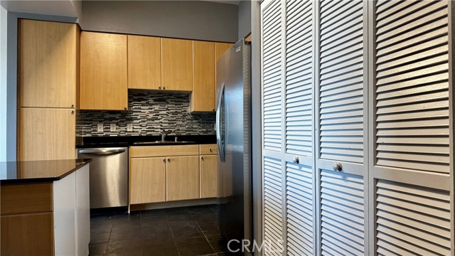 388 E Ocean Boulevard, Long Beach CA: https://media.crmls.org/medias/865ac981-6c7e-4580-a11b-750cf5e7c76c.jpg