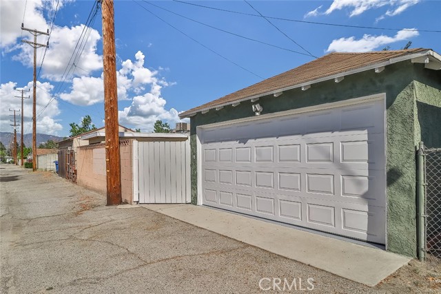 Detail Gallery Image 33 of 41 For 3411 W Chandler Bld, Burbank,  CA 91505 - 3 Beds | 1/1 Baths
