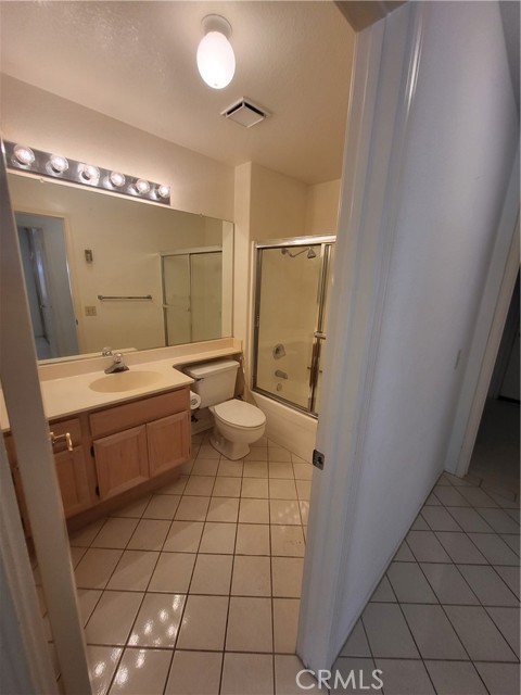 40132 ZAMURA Court, Murrieta CA: https://media.crmls.org/medias/865c47e8-0baf-4d8e-86c9-c816dacf0356.jpg