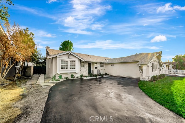 20742 Lull Street, Winnetka CA: https://media.crmls.org/medias/865c5530-2fd0-4f9f-8569-1bc52294626c.jpg