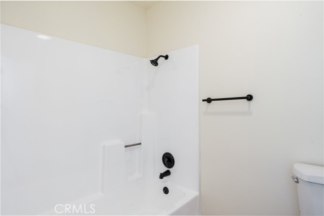 Detail Gallery Image 13 of 22 For 5329 Odell St, Jurupa Valley,  CA 92509 - 5 Beds | 2 Baths