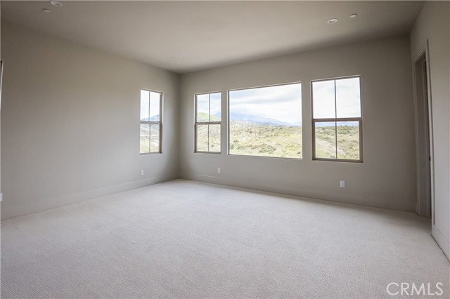 118 Mossvine, Irvine CA: https://media.crmls.org/medias/865c6819-ed1b-4531-ac13-fea9bc6c7542.jpg