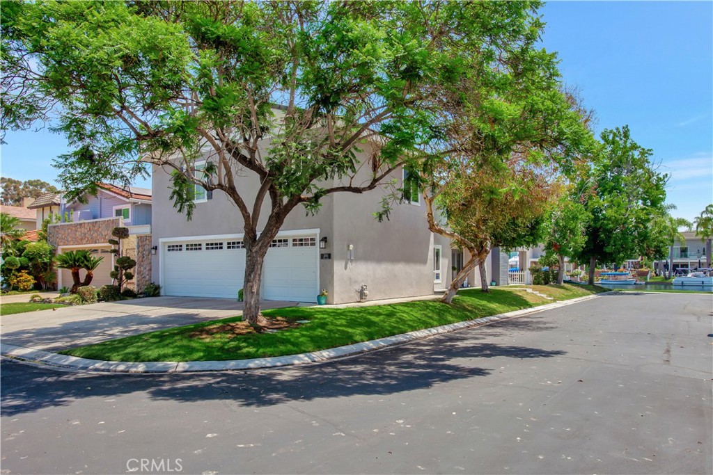 MLS #OC25234819 image #2