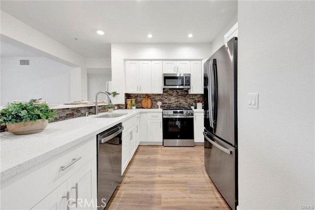 24545 Town Center, 5304 photo 2