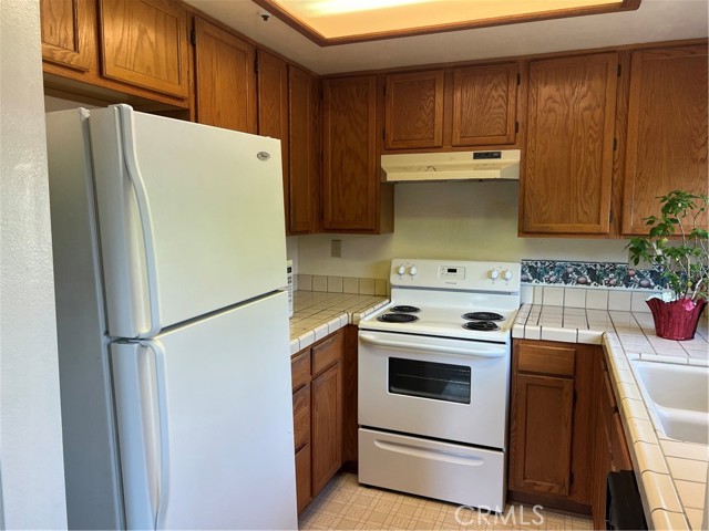 Detail Gallery Image 11 of 27 For 19163 Palo Verde Dr, Apple Valley,  CA 92308 - 2 Beds | 2 Baths