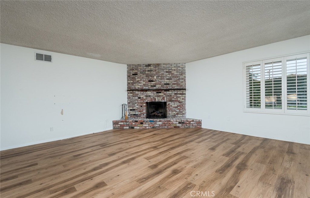 303 S Kenneth RoadBurbank img 6