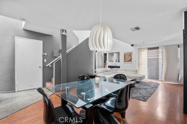 Detail Gallery Image 12 of 33 For 6036 Hazelhurst #C,  North Hollywood,  CA 91606 - 1 Beds | 2 Baths