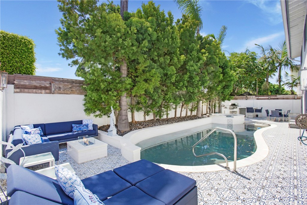 MLS #OC25163421 img 20