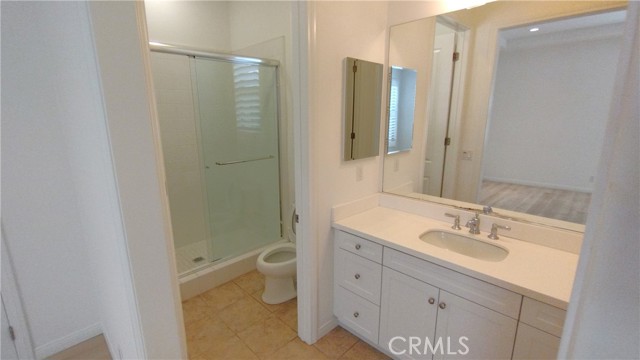 73 Gardenhouse Way, Irvine CA: https://media.crmls.org/medias/865e63d8-b61c-4b5f-8ab8-e42f6dd0e2bc.jpg