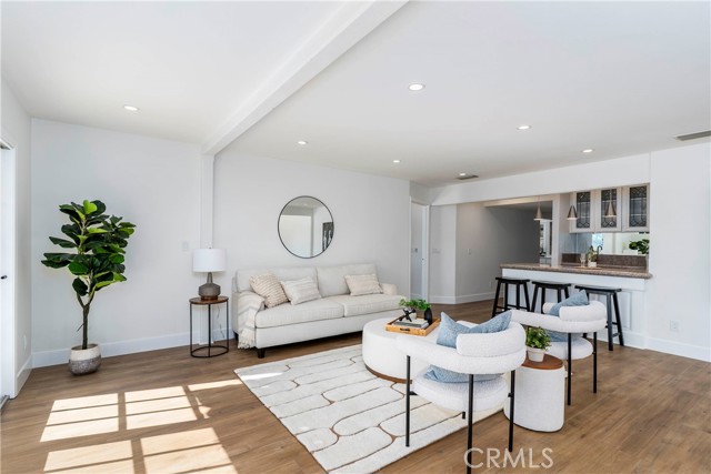 Detail Gallery Image 13 of 42 For 24412 Voltara Ct, Calabasas,  CA 91302 - 4 Beds | 4 Baths