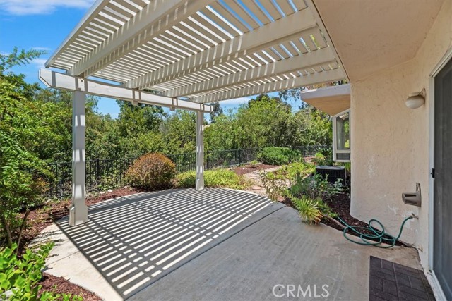 39973 Corte Lorca, Murrieta CA: https://media.crmls.org/medias/865f2a37-be2c-46b5-9286-95240f284911.jpg
