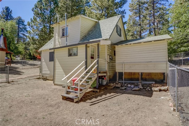 Detail Gallery Image 34 of 61 For 937 Cameron Dr, Big Bear Lake,  CA 92315 - 2 Beds | 1/1 Baths