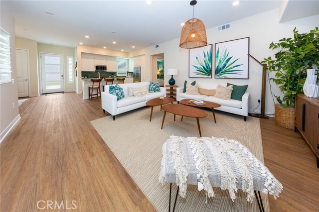 Detail Gallery Image 7 of 21 For 27466 Mercantile Court #101,  Valencia,  CA 91381 - 2 Beds | 2 Baths