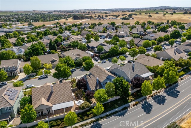 221 Silver Oak Drive, Paso Robles CA: https://media.crmls.org/medias/865ff7b8-e72d-4b50-b147-7272e4fdc6c1.jpg