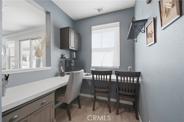 Detail Gallery Image 16 of 40 For 37686 Golden Eagle Ave, Murrieta,  CA 92563 - 4 Beds | 3/1 Baths