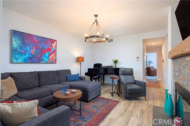 Front Image Thumbnail for CRPW26068867