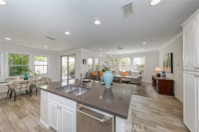 Detail Gallery Image 18 of 22 For 177 Firefly, Irvine,  CA 92618 - 5 Beds | 3 Baths